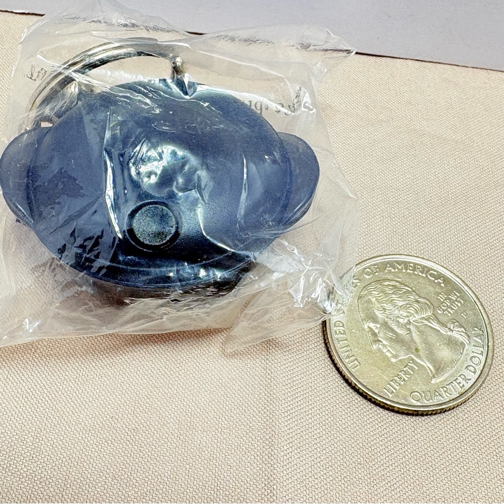 Tupperware Heat N Serve Silver Blue Keychain Accessory